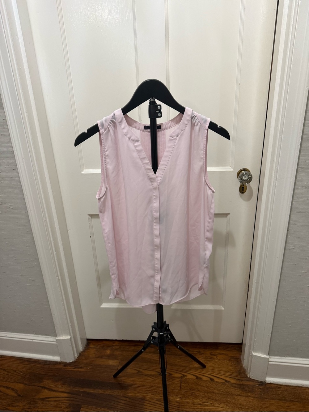 NYDJ Light Pink Sleeveless V-Neck Camisole